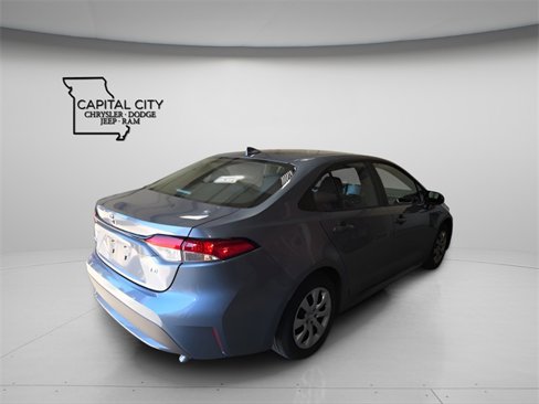 Used 2022 Toyota Corolla LE image 7