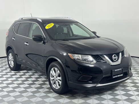 Used 2016 Nissan Rogue SV image 3