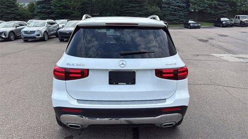 Certified 2025 Mercedes-Benz GLB 250 4MATIC image 5