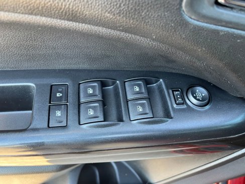 Used 2016 GMC Canyon SLT w/ Driver Alert Package image 14