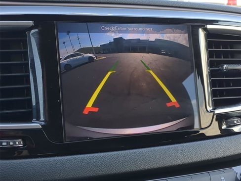 Used 2018 Chrysler Pacifica Touring-L Plus image 21