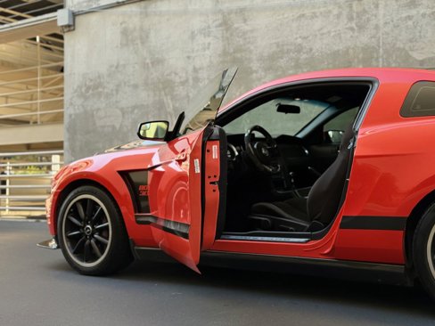 Used 2012 Ford Mustang Boss 302 w/ Boss 302 Accessory Pkg image 16