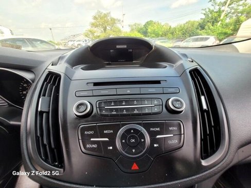 Used 2017 Ford Escape S image 22