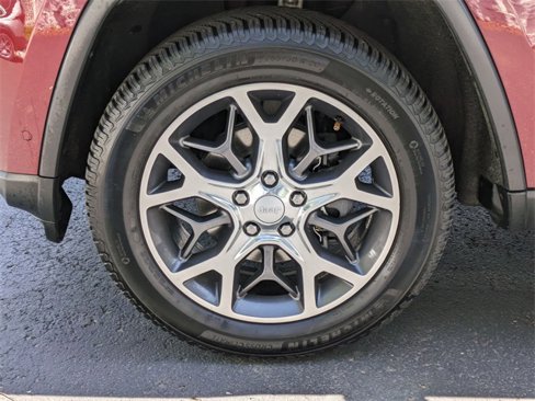 Certified 2019 Jeep Grand Cherokee Limited image 35