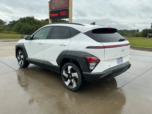 Used 2024 Hyundai Kona Limited image 3