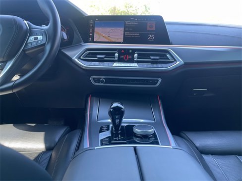 Used 2022 BMW X5 xDrive40i w/ Luxury Seating Package image 11