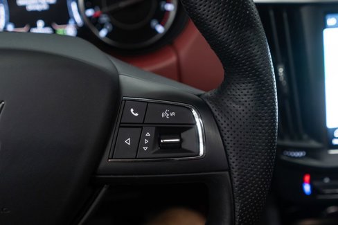 Used 2022 Maserati Levante GT image 18