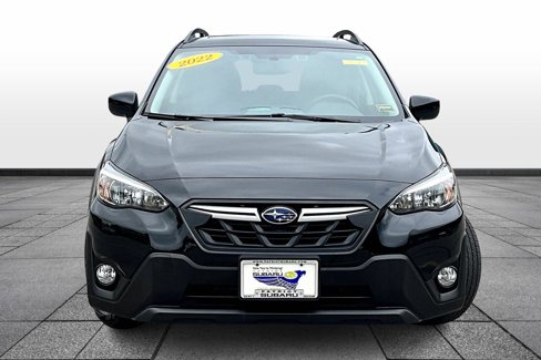 Used 2022 Subaru Crosstrek 2.0i Premium w/ Moonroof Package image 3
