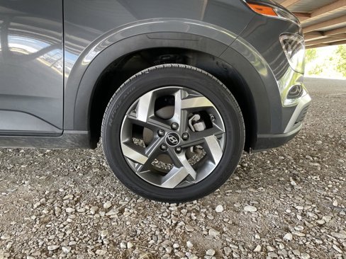 Used 2024 Hyundai Venue SEL image 42