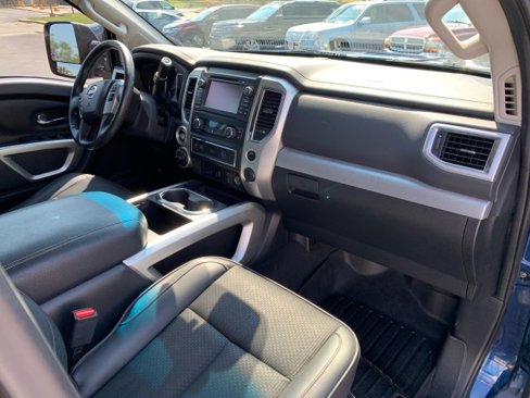 Used 2018 Nissan Titan PRO-4X w/ Pro-4x Utility Package image 17