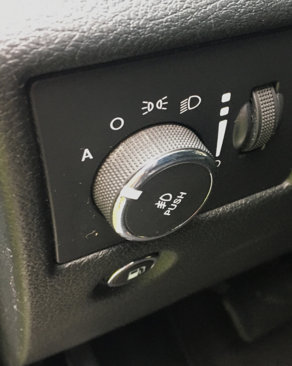 Used 2015 Jeep Grand Cherokee Overland image 22