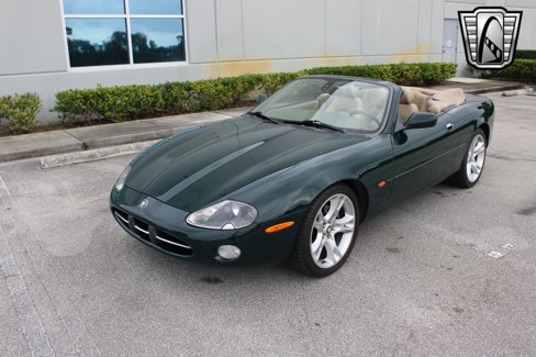 Used 2003 Jaguar XK8 Convertible image 23