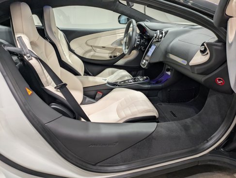 New 2025 McLaren GTS image 17