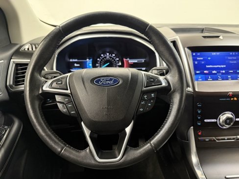 Used 2020 Ford Edge Titanium image 15