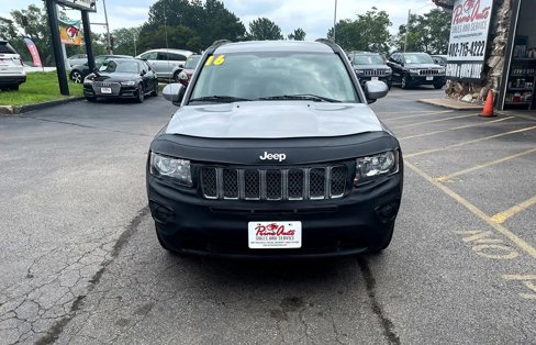 Used 2016 Jeep Compass Latitude image 16