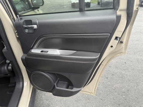 Used 2017 Jeep Compass High Altitude image 35