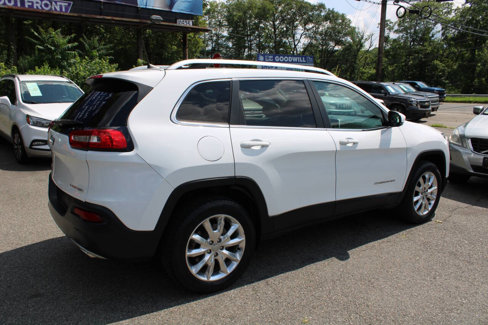 Used 2016 Jeep Cherokee Limited image 7
