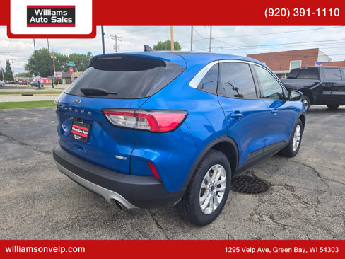 Used 2020 Ford Escape SE image 3