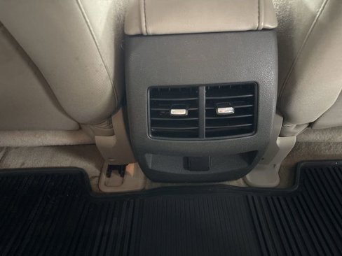 Used 2011 Ford Edge SEL image 15