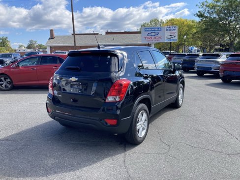 Used 2022 Chevrolet Trax LS w/ Tint and Cruise Package image 7