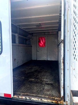 Used 2010 Ford E-350 and Econoline 350 Super Duty image 11