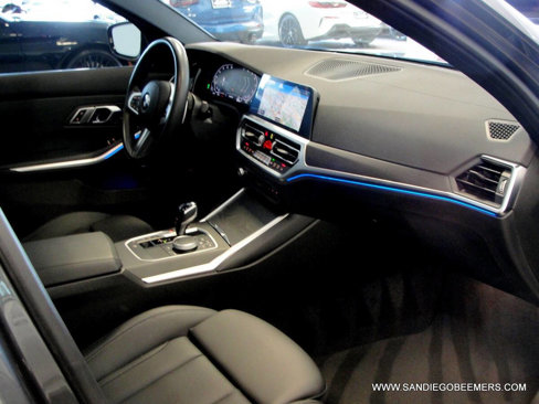 Used 2022 BMW 330i Sedan w/ M Sport Package image 31