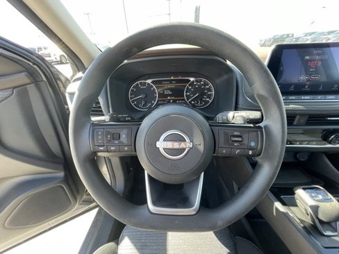 Used 2023 Nissan Rogue SV image 13
