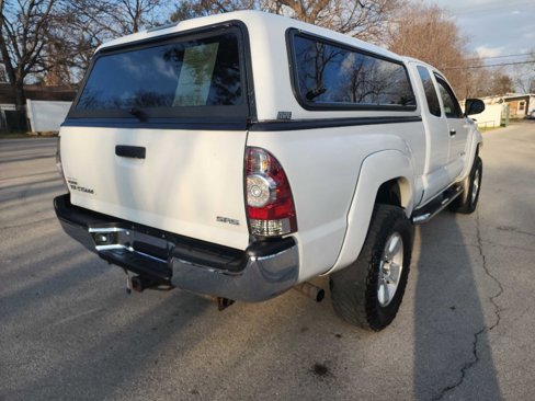Used 2013 Toyota Tacoma 4x4 Access Cab w/ SR5 Pkg image 9