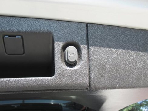 Used 2018 Chevrolet Tahoe Premier image 39