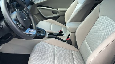 Used 2023 Kia Soul LX image 25