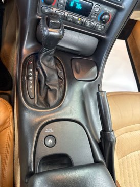 Used 2000 Chevrolet Corvette Coupe w/ Roof Pkg image 44