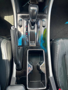 Used 2017 Honda Accord EX-L image 21