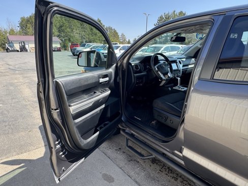 Used 2017 Toyota Tundra SR5 image 9