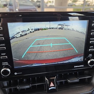 Used 2021 Toyota Corolla LE image 14