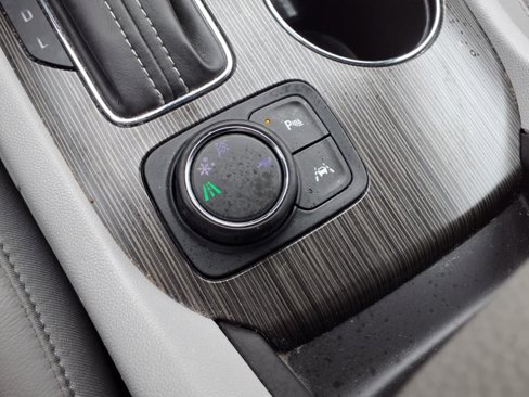 Used 2019 GMC Acadia SLT image 12