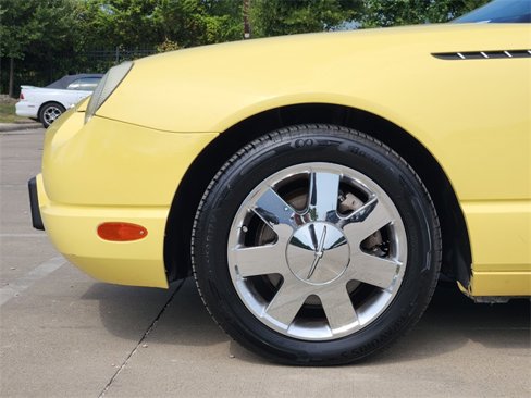 Used 2002 Ford Thunderbird image 8