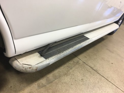 Used 2018 Chevrolet Express 2500 w/ Driver Convenience Package image 12