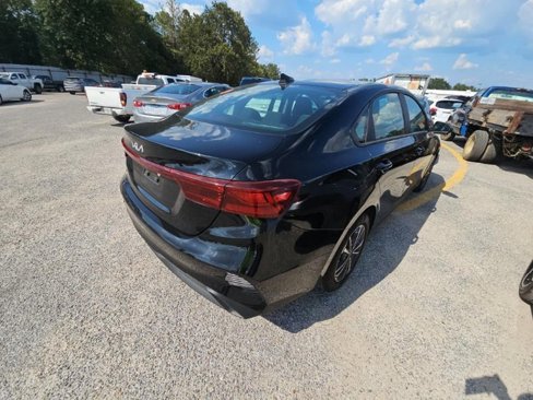 Used 2024 Kia Forte LXS image 4