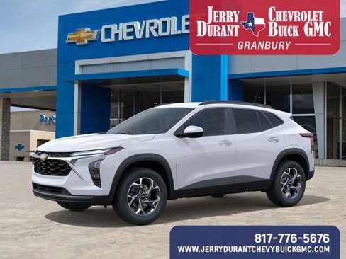 New 2026 Chevrolet Trax LT w/ Driver Confidence Package image 2