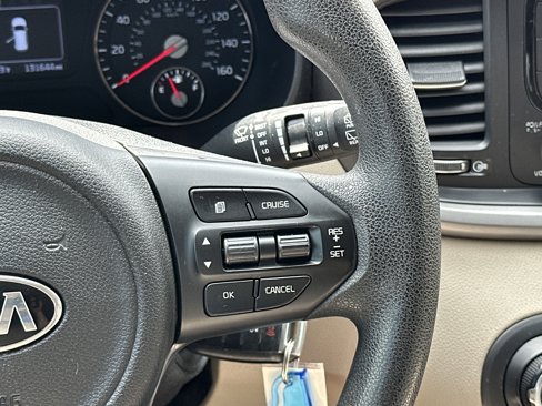 Used 2016 Kia Sorento LX image 25