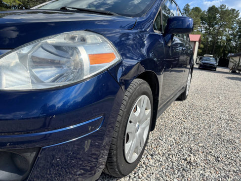 Used 2011 Nissan Versa 1.8 S w/ Plus Pkg image 14