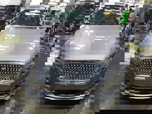 Used 2020 Lincoln MKZ w/ Convenience Package image 2