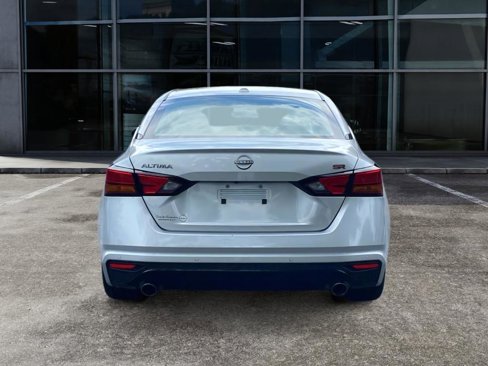 Certified 2023 Nissan Altima 2.5 SR image 8