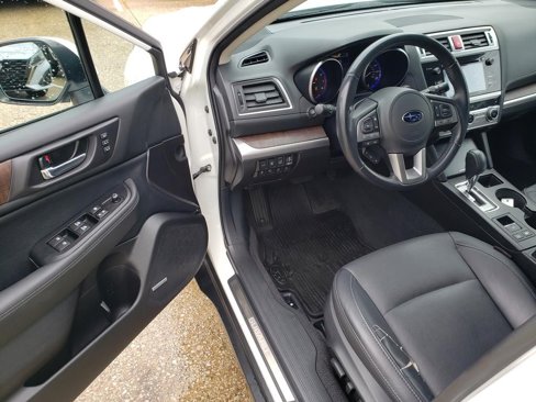 Used 2017 Subaru Outback 3.6R Limited image 16