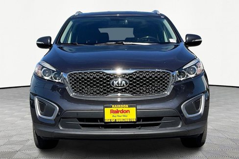 Used 2017 Kia Sorento LX w/ LX V6 Convenience Package image 2
