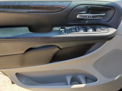 Used 2017 Dodge Grand Caravan SE w/ Power Window Group image 11