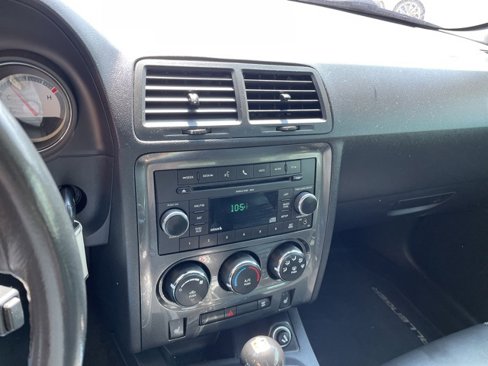 Used 2010 Dodge Challenger R/T image 18