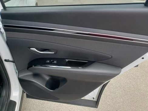 Used 2022 Hyundai Tucson Limited image 14