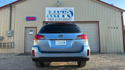 Used 2011 Subaru Outback 2.5i Limited image 24