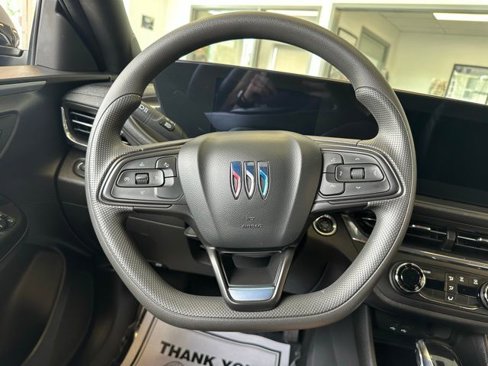 Used 2024 Buick Envista Preferred image 23
